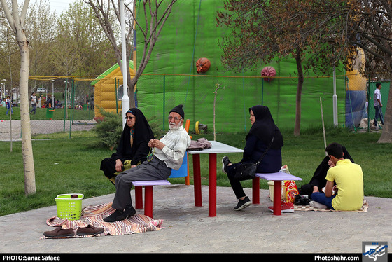 روز طبیعت در بوستان وحدت مشهد - عکاس: ساناز صفائی / شهرآرا