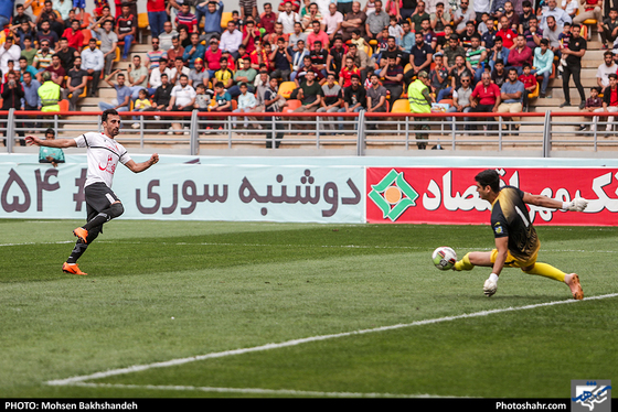 لیگ برتر فوتبال فولاد خوزستان پدیده شهر خودرو- عکاس: محسن بخشنده/ شهرآرا