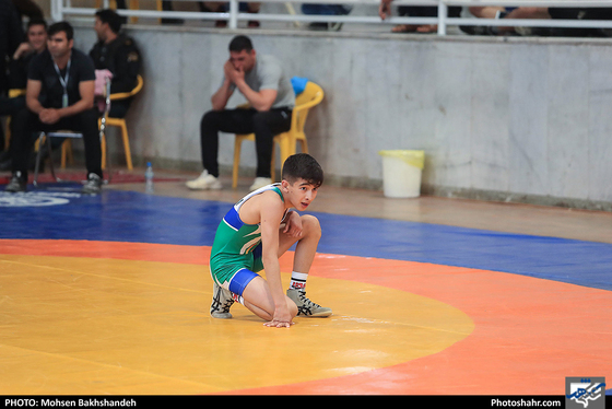 مسابقات کشتی جام خراسان یادواره حکیم ابوالقاسم فردوسی/ عکس: محسن بخشنده / شهرآرا