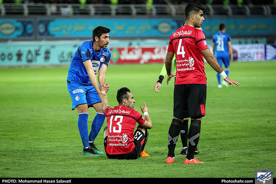  لیگ برتر فوتبال / پدیده شهرخودرو مشهد و استقلال - عکس : محمد حسن صلواتی / شهرآرا