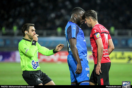  لیگ برتر فوتبال / پدیده شهرخودرو مشهد و استقلال - عکس : محمد حسن صلواتی / شهرآرا