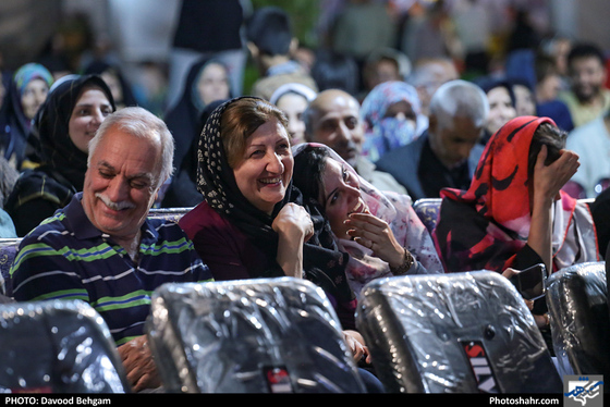 شب‌نشینی مشهدی‌ها در «بهار جان‌ها»-عکاس: داوود بهگام/ شهرآرا