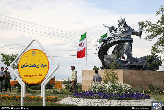  رونمایی از المانهای « رستم و رخش» و «نبرد رستم و اژدها » 