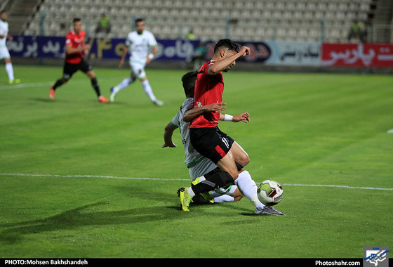 لیگ برتر فوتبال / مسابقه پدیده شهرخودرو و ماشین سازی / عکس: محسن بخشنده / شهرآرا