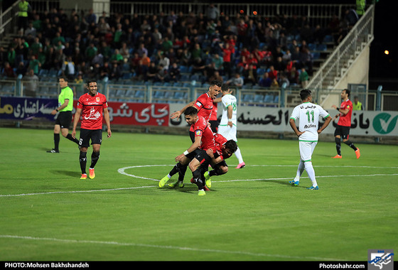 لیگ برتر فوتبال / مسابقه پدیده شهرخودرو و ماشین سازی / عکس: محسن بخشنده / شهرآرا