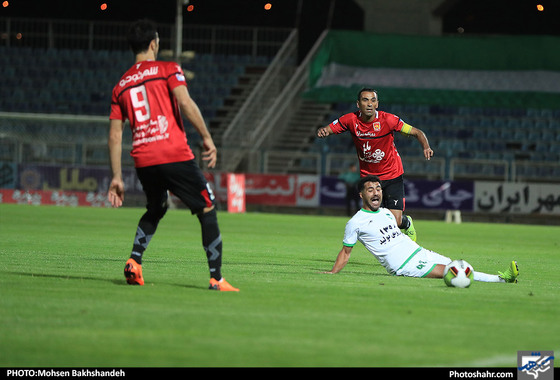 لیگ برتر فوتبال / مسابقه پدیده شهرخودرو و ماشین سازی / عکس: محسن بخشنده / شهرآرا