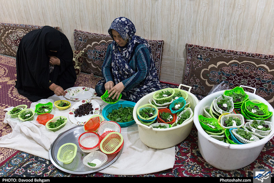 افطاری در قلب یک محله- عکاس: داوود بهگام/ شهرآرا