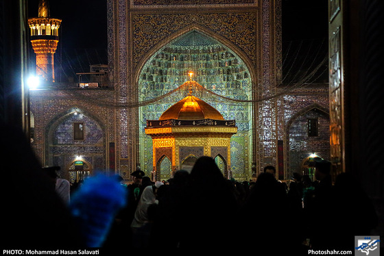 مراسم احیاء شب نوزدهم ماه رمضان در حرم مطهر رضوی / عکس: محمدحسن صلواتی / شهرآرا