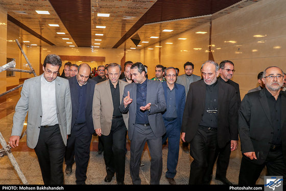 بازدید استاندار از قطار شهری- عکاس: محسن بخشنده/ شهرآرا