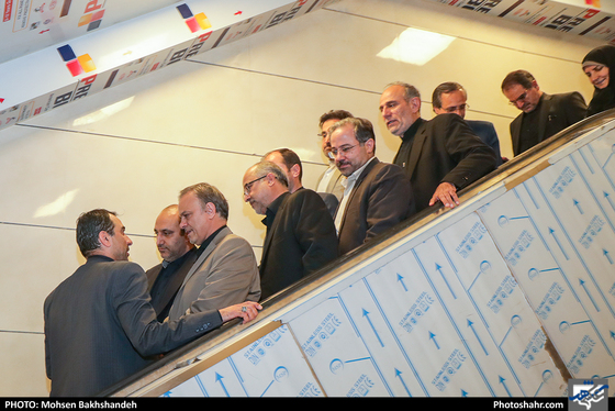 بازدید استاندار از قطار شهری- عکاس: محسن بخشنده/ شهرآرا