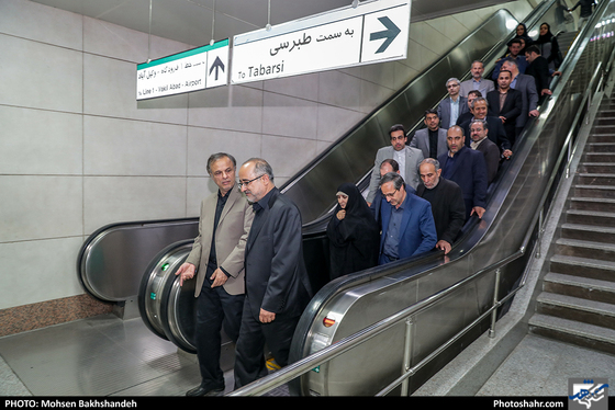 بازدید استاندار از قطار شهری- عکاس: محسن بخشنده/ شهرآرا