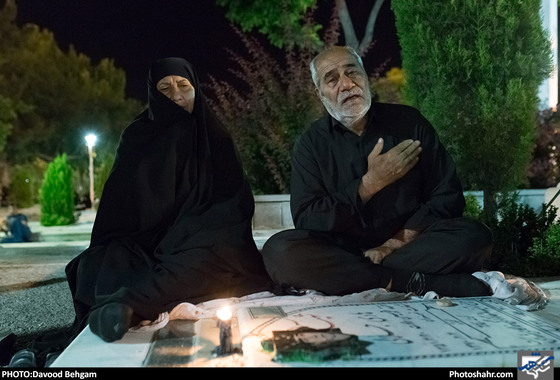 احیاء شب بیست و یکم در بهشت رضا (ع) / عکس: داوود بهگام / شهرآرا