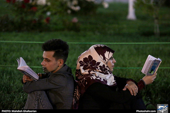 احیاء شب بیست و سوم ماه مبارک رمضان در بوستان کوهسنگی / عکس: مهدیه غفوریان / شهرآرا