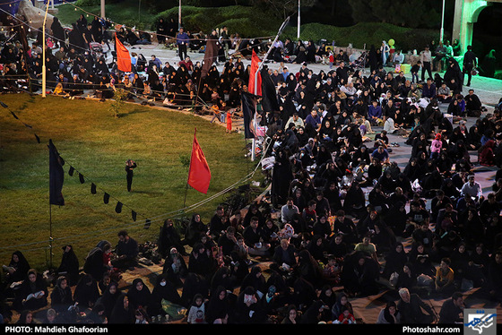 احیاء شب بیست و سوم ماه مبارک رمضان در بوستان کوهسنگی / عکس: مهدیه غفوریان / شهرآرا