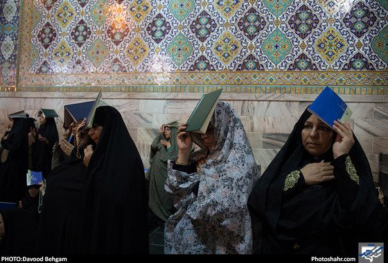  احیاء شب بیست وسوم ماه رمضان در حرم مطهر رضوی / عکس: داوود بهگام / شهرآرا