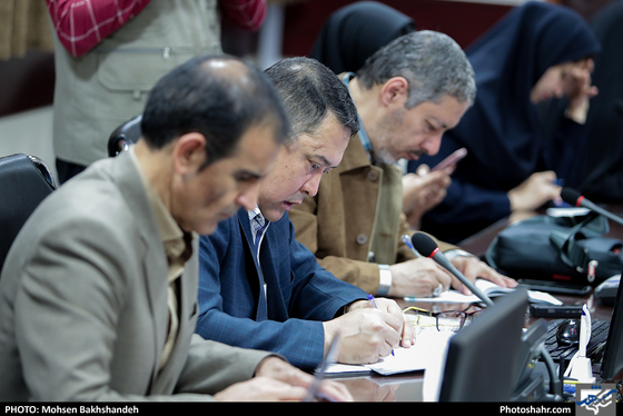 نشست خبری مسعود ریاضی-عکاس:- محسن بخشنده/ شهرآرا