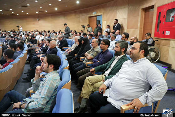 مراسم بزرگداشت دهمین سال انتشار روزنامه شهرآرا / عکس: حسین شریعت / شهرآرا