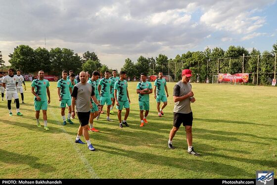 نخستین جلسه تمرین تیم شهرخودرو با حضور یحیی گل محمدی - عکس : محسن بخشنده / شهرآرا