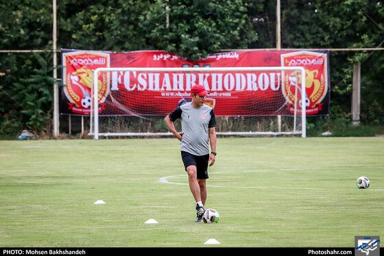 نخستین جلسه تمرین تیم شهرخودرو با حضور یحیی گل محمدی - عکس : محسن بخشنده / شهرآرا