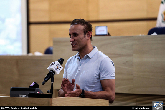 حضور اعضای تیم فوتبال پدیده در جلسه علنی شورای شه ر / عکس: محسن بخشنده / شهرآرا