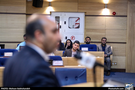 حضور اعضای تیم فوتبال پدیده در جلسه علنی شورای شهر