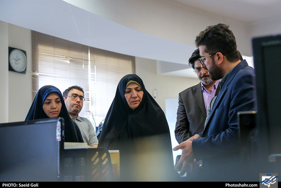 بازدید بتول گندمی از موسسه فرهنگی شهرآرا-عکاس: سعید گلی/ شهرآرا