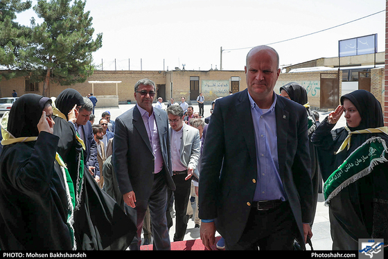 بازدید نماینده کمیساریای عالی پناهندگان سازمان ملل متحد-عکاس: محسن بخشنده/ شهرآرا
