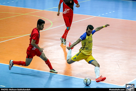 لیگ برتر فوتسال/ مسابقه فرش آرا مشهد و سن‌ایچ ساوه‎-عکاس: محسن بخشنده/ شهرآرا