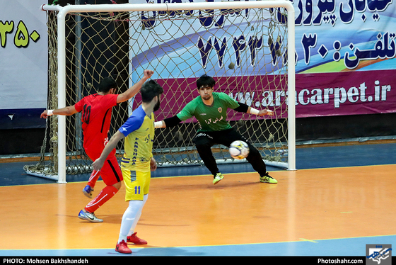 لیگ برتر فوتسال/ مسابقه فرش آرا مشهد و سن‌ایچ ساوه‎-عکاس: محسن بخشنده/ شهرآرا