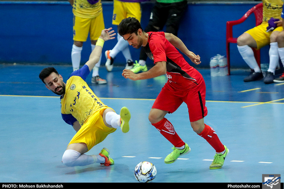 لیگ برتر فوتسال/ مسابقه فرش آرا مشهد و سن‌ایچ ساوه‎-عکاس: محسن بخشنده/ شهرآرا