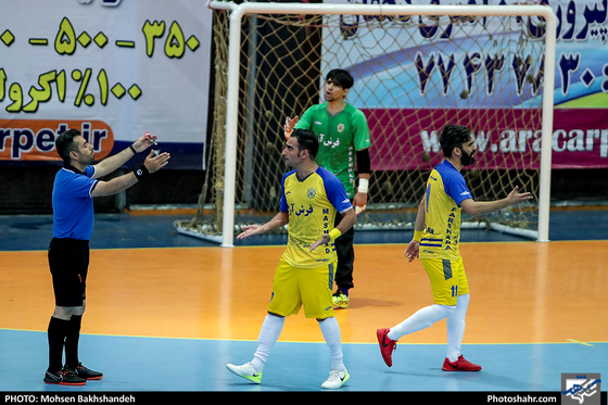 لیگ برتر فوتسال/ مسابقه فرش آرا مشهد و سن‌ایچ ساوه‎-عکاس: محسن بخشنده/ شهرآرا