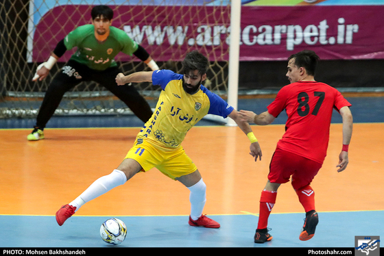 لیگ برتر فوتسال/ مسابقه فرش آرا مشهد و سن‌ایچ ساوه‎-عکاس: محسن بخشنده/ شهرآرا
