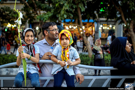 گلباران حرم مطهر رضوی در شب میلاد امام رضا (ع)