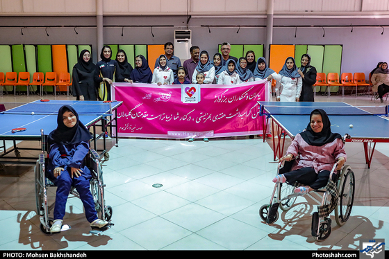 مسابقه تنیس روی میز اعضای خراسانی تیم ملی بانوان با کودکان همدم-عکاس: محسن بخشنده/ شهرآرا
