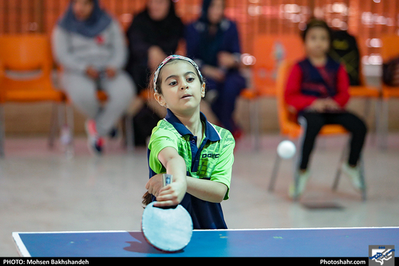 مسابقه تنیس روی میز اعضای خراسانی تیم ملی بانوان با کودکان همدم-عکاس: محسن بخشنده/ شهرآرا