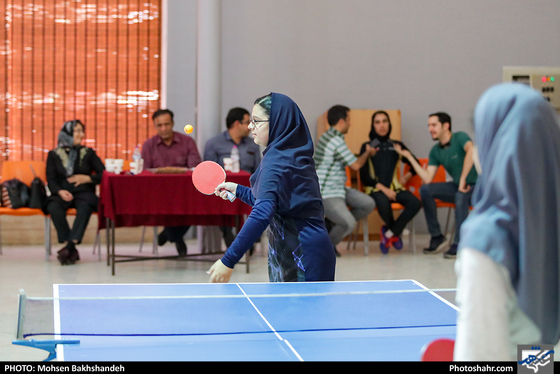 مسابقه تنیس روی میز اعضای خراسانی تیم ملی بانوان با کودکان همدم-عکاس: محسن بخشنده/ شهرآرا