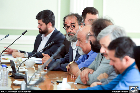 دیدار استاندار با اصحاب شعر و ادب خراسان رضوی - عکس : محسن بخشنده / شهرآرا