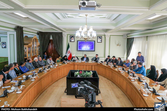 دیدار استاندار با اصحاب شعر و ادب خراسان رضوی - عکس : محسن بخشنده / شهرآرا