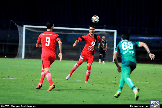 مسابقه پدیده شهرخودرو مشهد و ذوب آهن اصفهان‎ / عکس: محسن بخشنده / شهرآرا