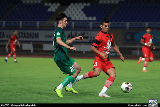 مسابقه پدیده شهرخودرو مشهد و ذوب آهن اصفهان‎ / عکس: محسن بخشنده / شهرآرا