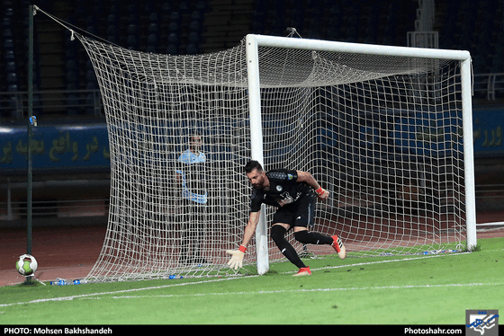 مسابقه پدیده شهرخودرو مشهد و ذوب آهن اصفهان‎ / عکس: محسن بخشنده / شهرآرا