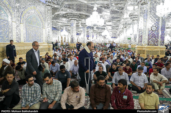 نماز عید قربان در حرم مطهر امام رضا (ع)