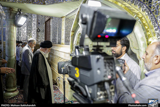 نماز عید قربان در حرم مطهر امام رضا (ع)