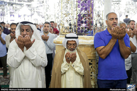 نماز عید قربان در حرم مطهر امام رضا (ع)