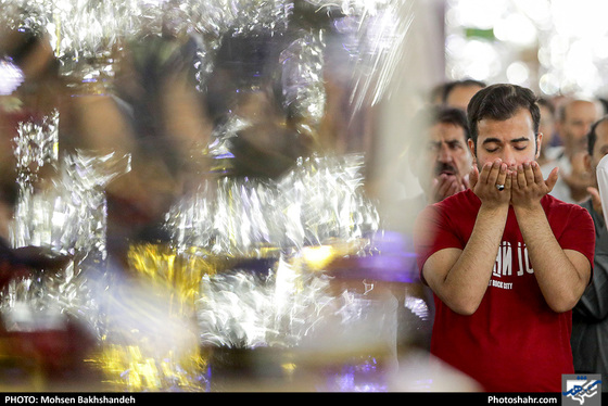 نماز عید قربان در حرم مطهر امام رضا (ع)