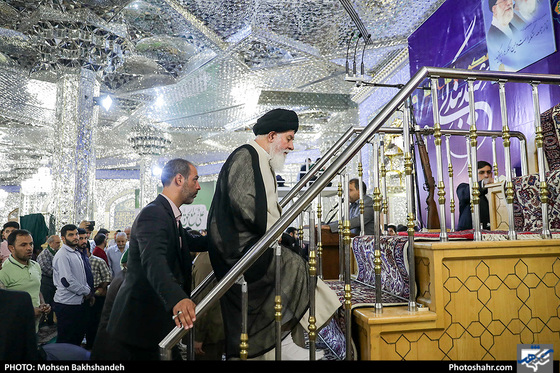 نماز عید قربان در حرم مطهر امام رضا (ع)