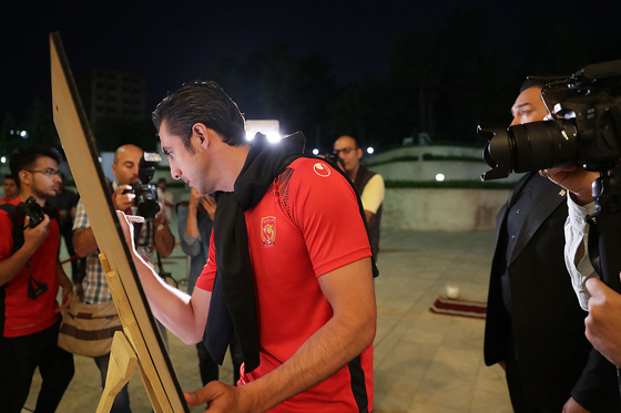 رونمایی از لباس جدید تیم فوتبال شهر خودروی مشهد