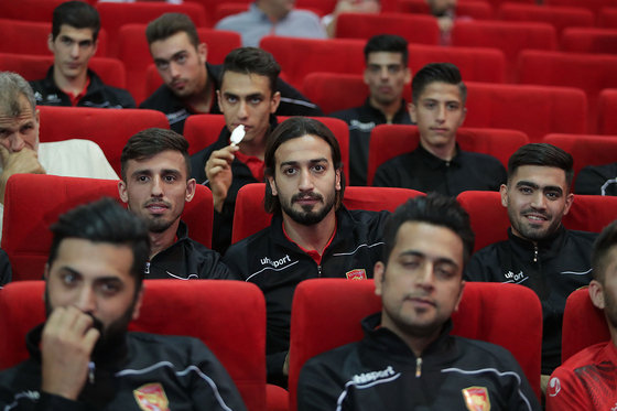 رونمایی از لباس جدید تیم فوتبال شهر خودروی مشهد