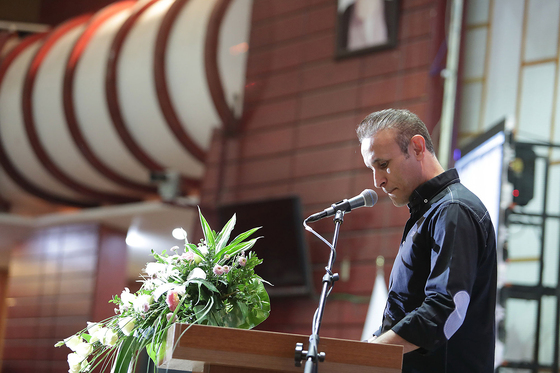 رونمایی از لباس جدید تیم فوتبال شهر خودروی مشهد