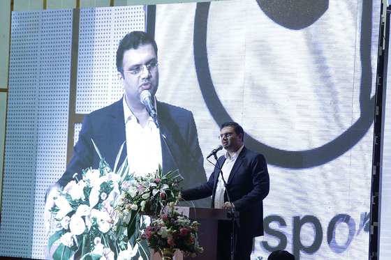 رونمایی از لباس جدید تیم فوتبال شهر خودروی مشهد